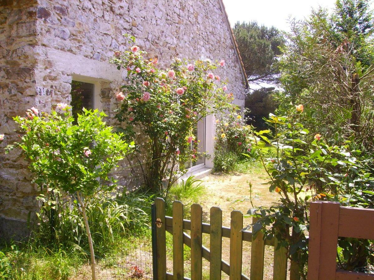 Gite Du Petit Gue Frossay Exterior photo